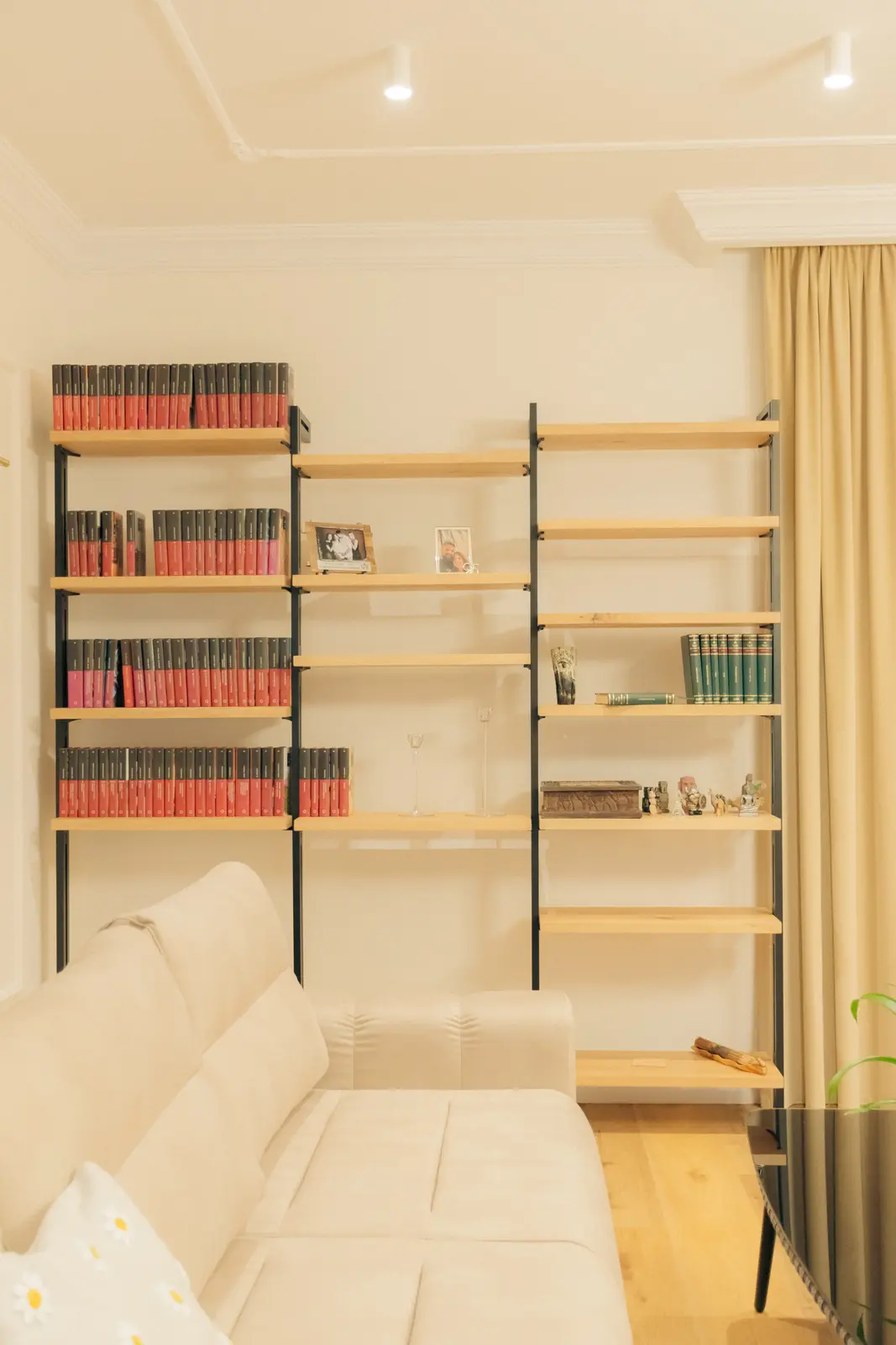 Living / Library